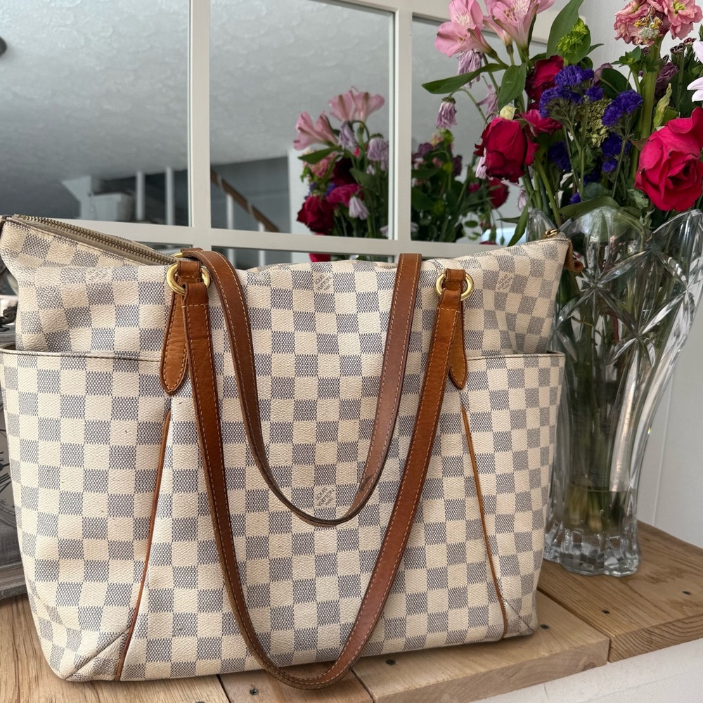 Authentic Louis Vuitton Totally GM Damier Azur Checkered Pattern Shoulder Bag - Picture 1 of 16